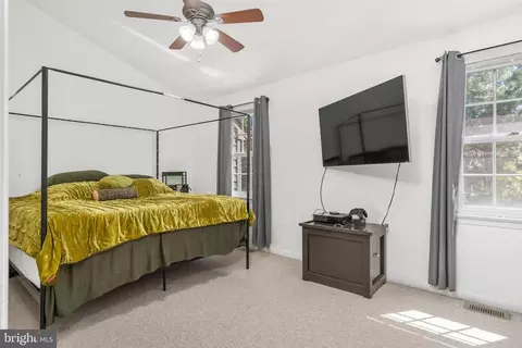 148 Morningside Dr, Falling Waters, WV 25419 photo 13