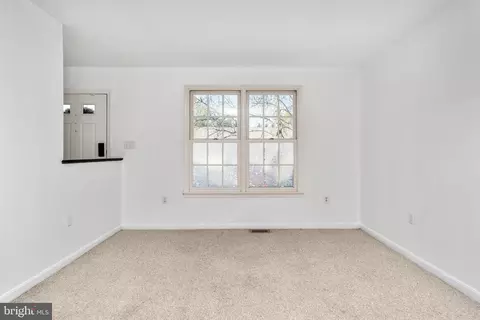 148 Morningside Dr, Falling Waters, WV 25419 photo 4