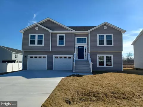 104 Cabriolet Ct, Martinsburg, WV 25401