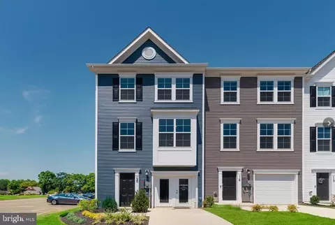 39 Gray Silver Rd, Inwood, WV 25428