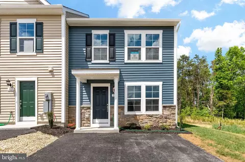 158 Gentle Breeze Dr, Bunker Hill, WV 25413