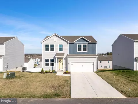 209 Scoter Rd, Hedgesville, WV 25427