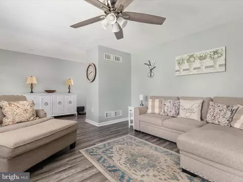 90 Cassie Dr, Falling Waters, WV 25419 photo 5
