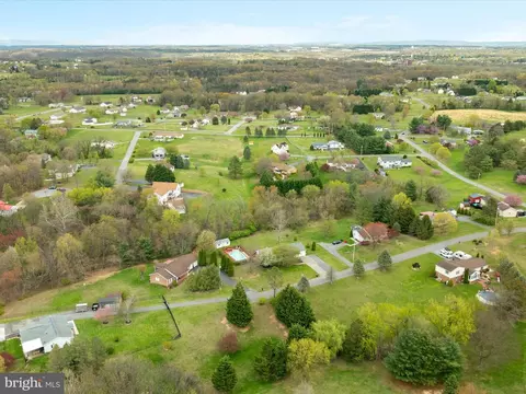 90 Cassie Dr, Falling Waters, WV 25419 photo 35