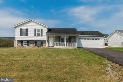 17 Shuykill Dr, Martinsburg, WV 25403