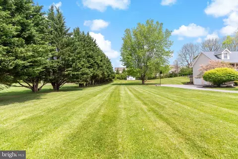 63 Lewill Ln, Bunker Hill, WV 25413 photo 5