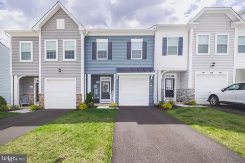 421 Hillsdale Pl, Martinsburg, WV 25403