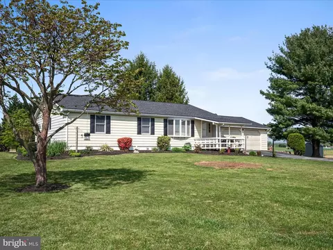 281 Olympic Dr, Martinsburg, WV 25404