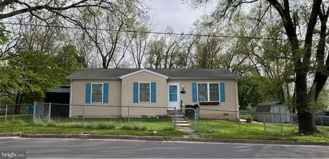 410 Pennsylvania Ave, Martinsburg, WV 25404