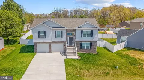 67 Graham Dr, Martinsburg, WV 25405