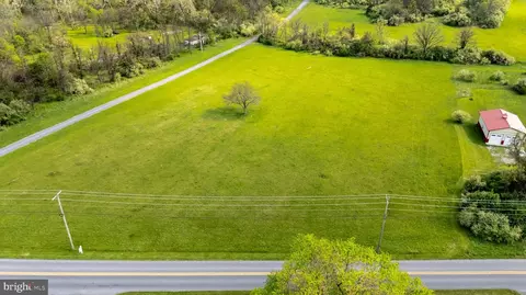Runnymead Rd, Bunker Hill, WV 25413