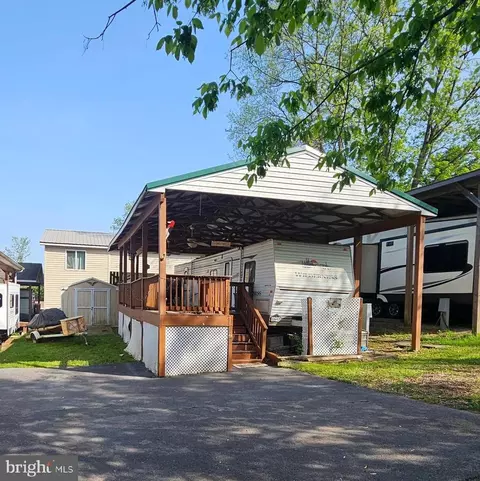 Block 11 Lot 17 Hot Springs Road, Falling Waters, WV 25419
