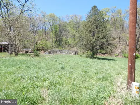 746 Puffenburger Ln, Hedgesville, WV 25427