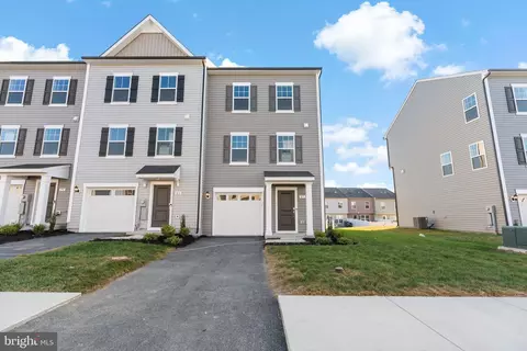 87 Bitsy Rd, Inwood, WV 25428