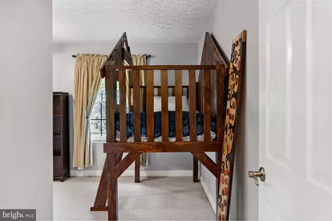 Bedroom - 134 Tufts Ln, Falling Waters, WV 25419 photo 1 of 11