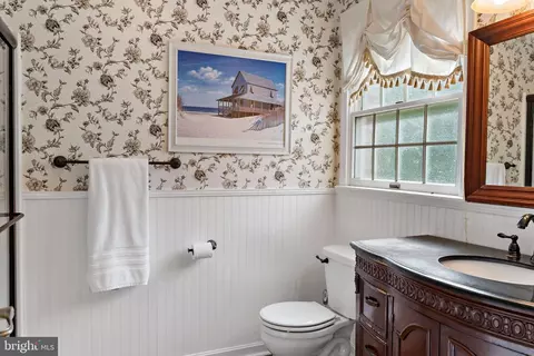 Bath - 134 Tufts Ln, Falling Waters, WV 25419 photo 4 of 5