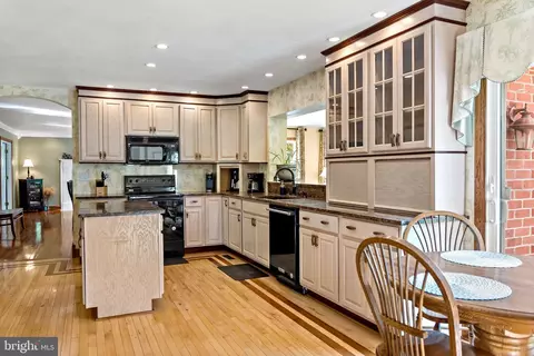 Kitchen - 134 Tufts Ln, Falling Waters, WV 25419 photo 1 of 7