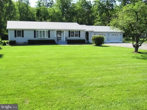 145 Phillips Ln, Bunker Hill, WV 25413