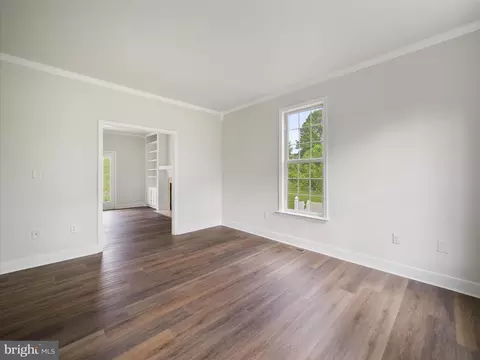 Living - 526 Colston Dr, Falling Waters, WV 25419 photo 3 of 8