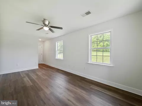 Living - 526 Colston Dr, Falling Waters, WV 25419 photo 8 of 8