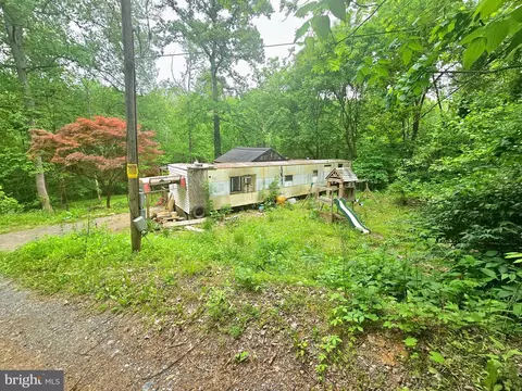 250 Burnside Dr, Falling Waters, WV 25419 photo 23