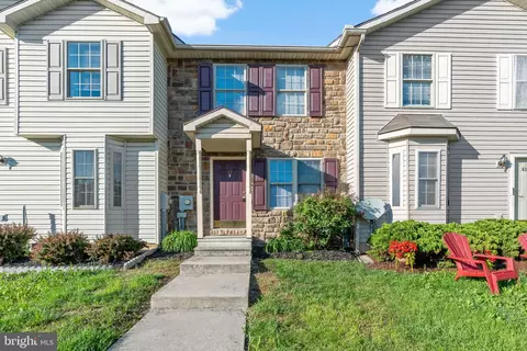 37 Ephesians Ct, Inwood, WV 25428