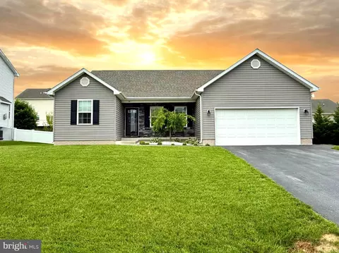 34 Constellation Rd, Inwood, WV 25428