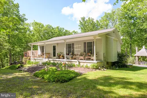 523 Zig Zag Ln, Inwood, WV 25428