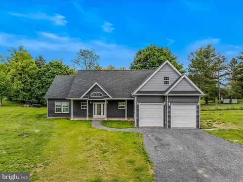 45 Baywatch Ln, Inwood, WV 25428