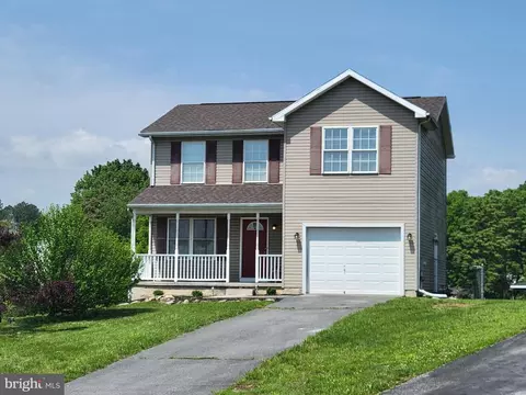 228 Burdette Dr, Martinsburg, WV 25404