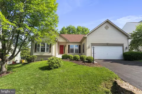 86 Lacosta Blvd, Martinsburg, WV 25405