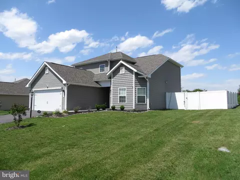 14 Cassatt Ln, Martinsburg, WV 25401