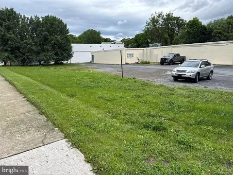 329 S Queen St, Martinsburg, WV 25401
