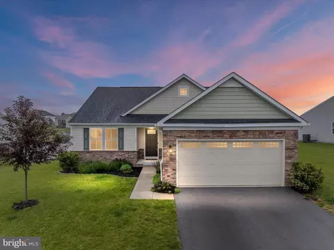 138 Laxfield Ct, Martinsburg, WV 25405