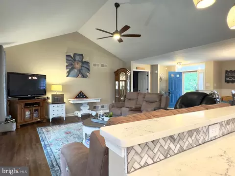 41 Clemson Dr, Falling Waters, WV 25419 photo 3