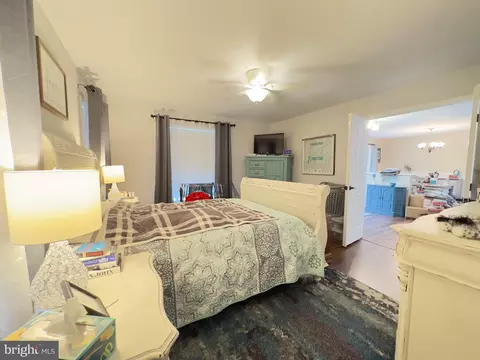 41 Clemson Dr, Falling Waters, WV 25419 photo 10