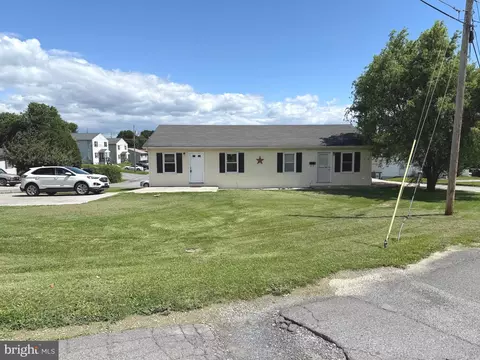 77 Sandy Dr, Martinsburg, WV 25404