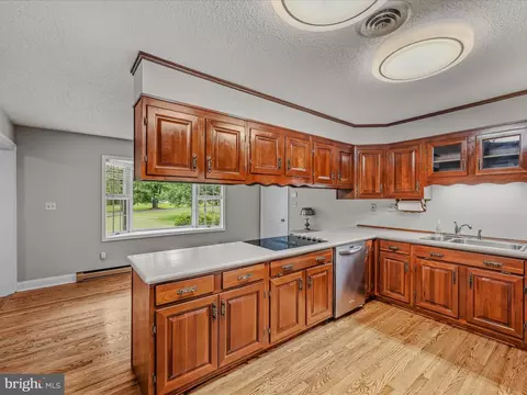 Kitchen - 182 Humphrey Ln, Falling Waters, WV 25419 photo 2 of 3