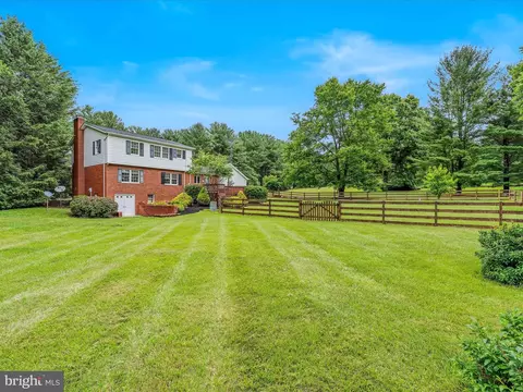 Exterior - 182 Humphrey Ln, Falling Waters, WV 25419 photo 6 of 23