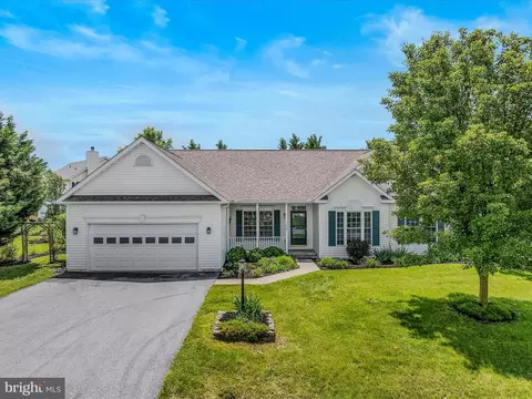 130 Creighton Ct, Martinsburg, WV 25404