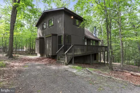 772 Walden Rd, Hedgesville, WV 25427