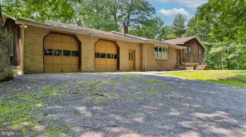 368 Jaguar Dr, Inwood, WV 25428