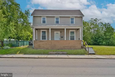 111 N High St, Martinsburg, WV 25404