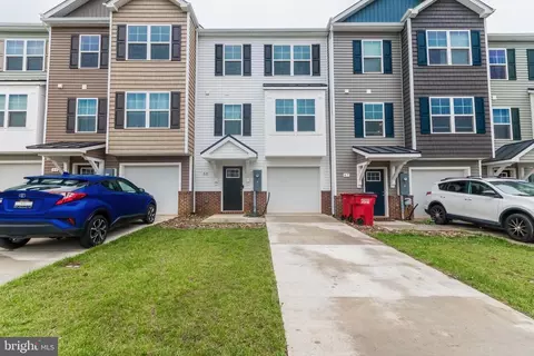 63 Olga Dr, Martinsburg, WV 25403