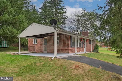 503 N High St, Martinsburg, WV 25404