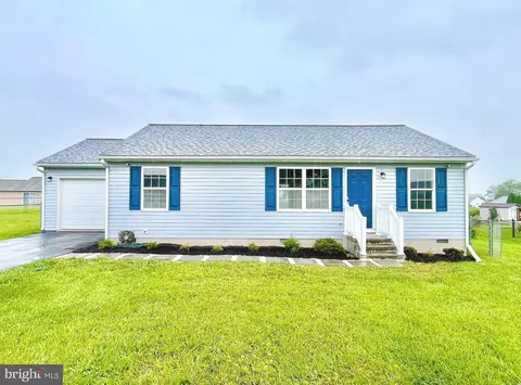82 Sedge Wren Ln, Martinsburg, WV 25405