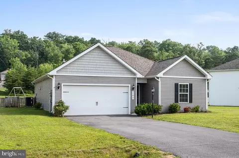 107 Rappahannock Run, Falling Waters, WV 25419