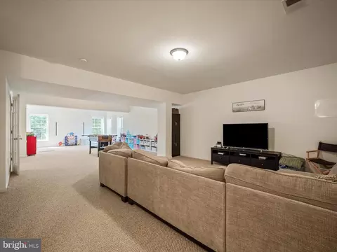 48 Patapsco Cir, Falling Waters, WV 25419 photo 25