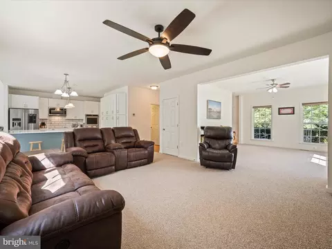 48 Patapsco Cir, Falling Waters, WV 25419 photo 11