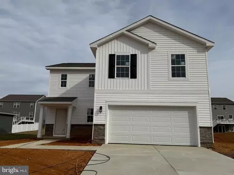 75 Call Ct, Martinsburg, WV 25403